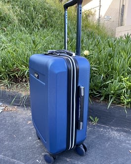 penguin luggage website