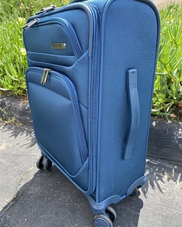 Samsonite Epsilon NXT Softside Spinner 22″ Carry On Luggage Blue (***Local pickup only***)