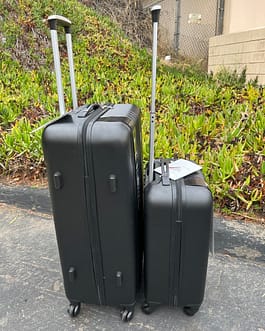 Travelers Club 2-piece Luggage Set in gray (***Local pickup only***)